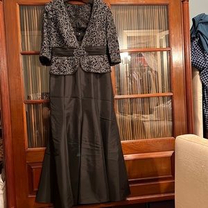 DAYMOR COUTURE  Dress